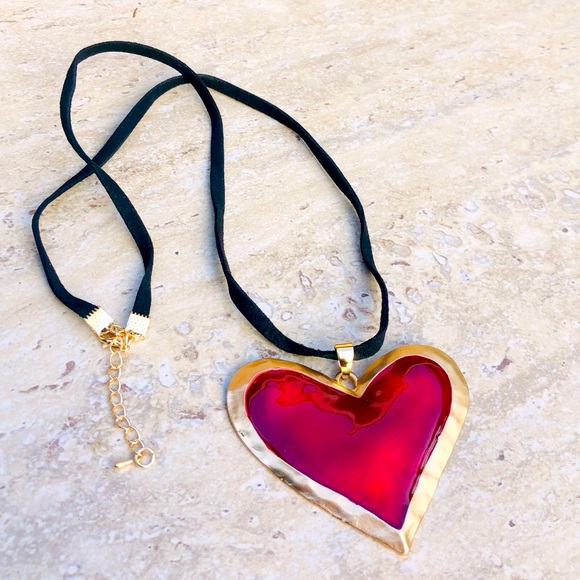 NEW Gold Rim Red Enamel Large Heart Necklace - Picture 8 of 12